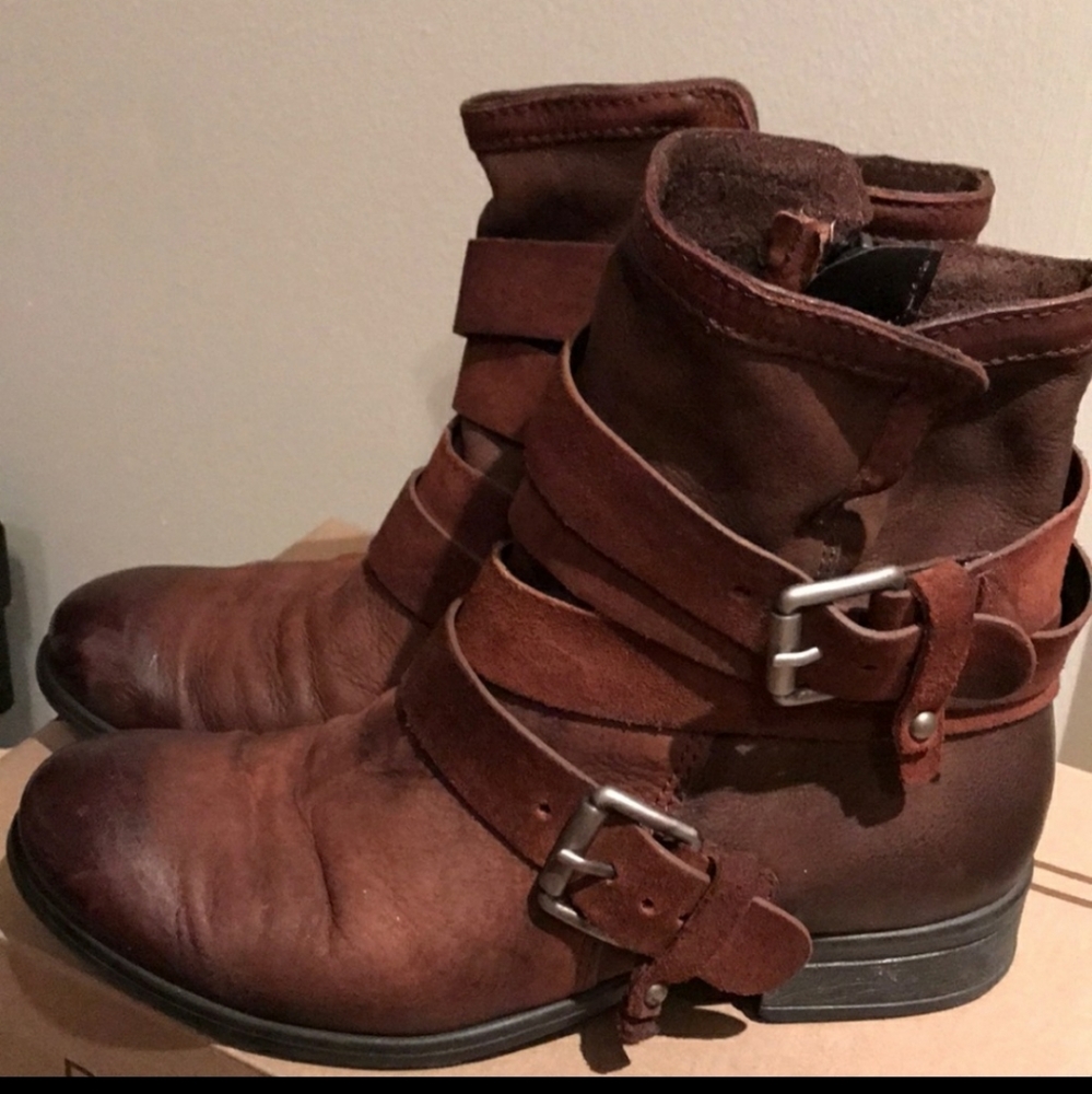 Miz Mooz ankle boots